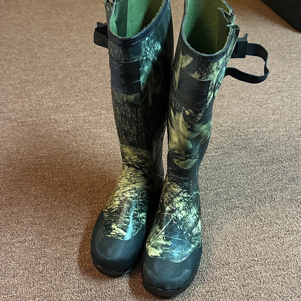 Itasca Green Camouflage Winter Boots